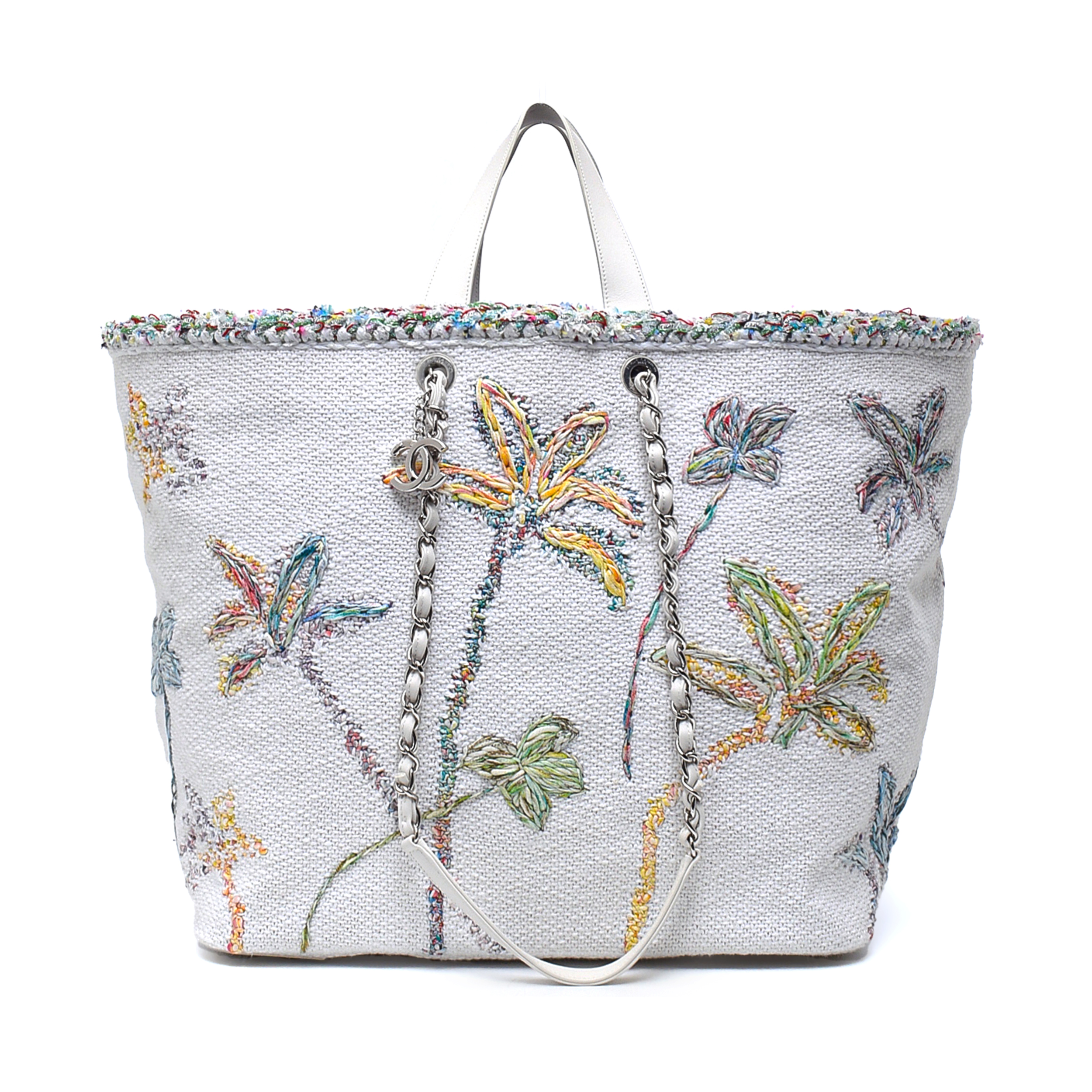 Chanel - White&Multicolor Canvas Floral Drawstring XL Deauville Bag
